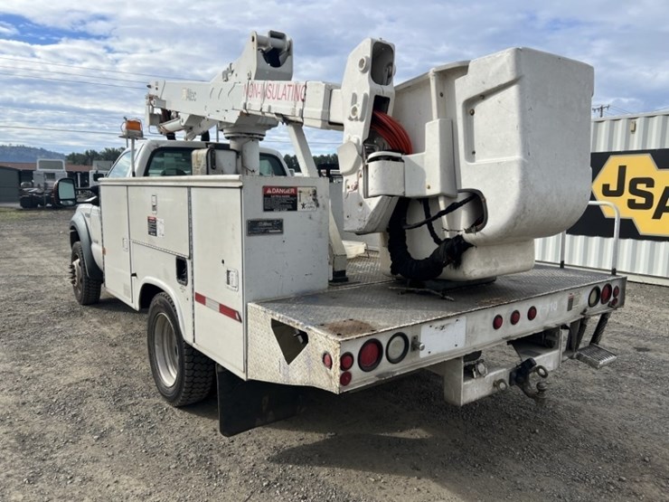 2006-ford-f550-image-10