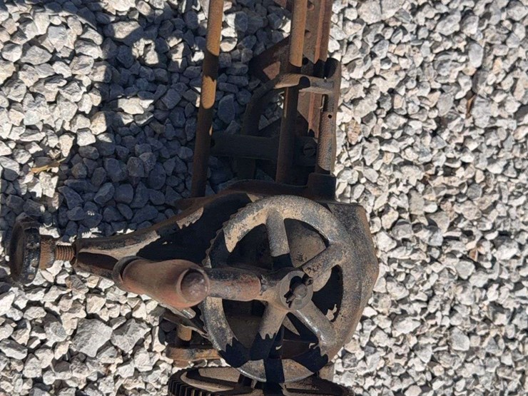 sickle-bar-sharpener-and-grinding-wheel-image-4