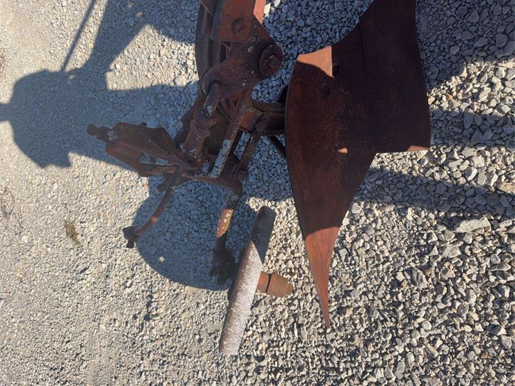 three-bottom-plow-image-17