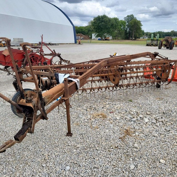 Allis Chalmers Side Delivery Rake