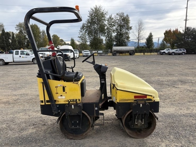 2004-wacker-neuson-rd11a-image-3