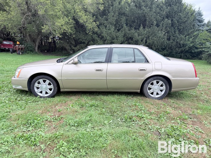 2006-cadillac-dts-luxury-1-sedan-image-8