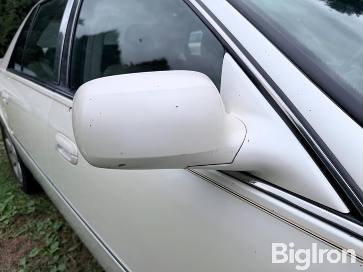 2007-cadillac-dts-sedan-image-15