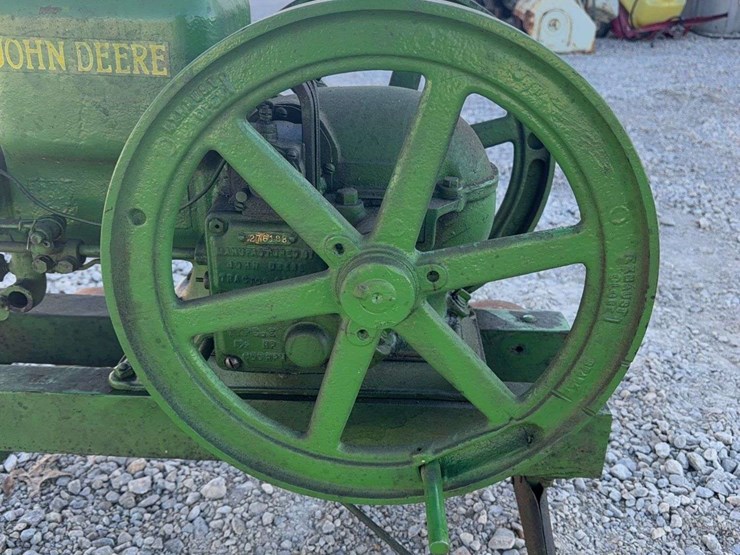 john-deere-112-image-12