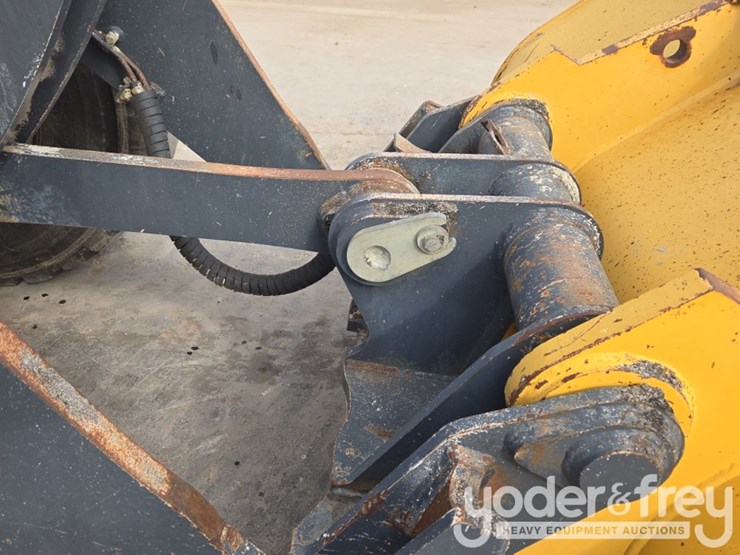 2008-john-deere-444j-image-20