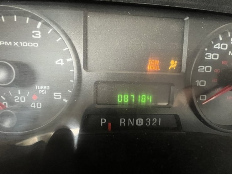 2006-ford-f550-image-14