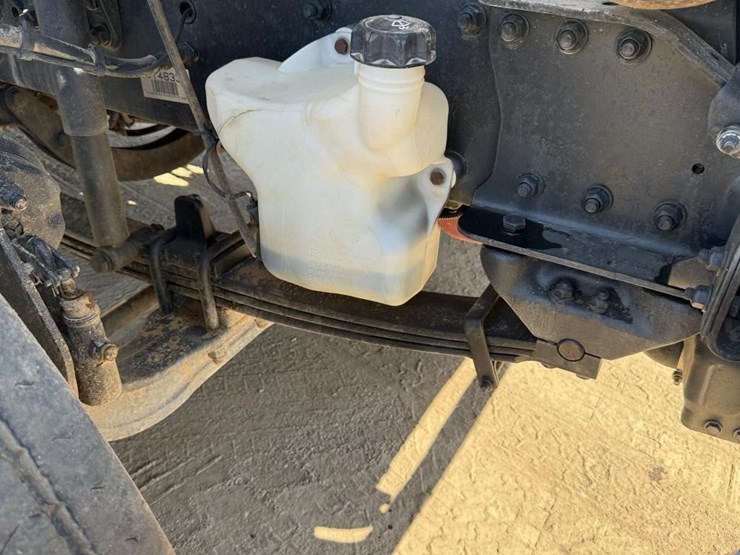 2018-freightliner-m2-t/a-dump-truck-image-89