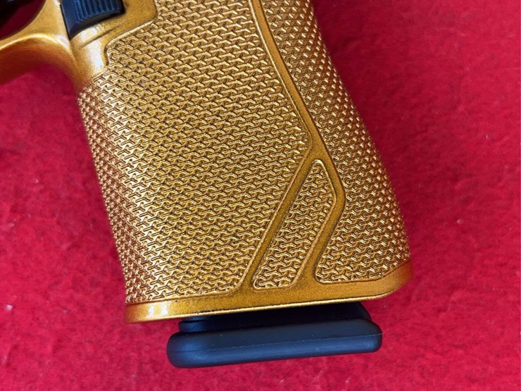 great-lakes-striker-9mm-semiauto-pistol-image-8