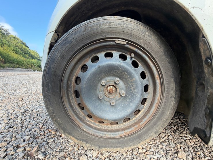 #4553-•-2015-ford-transit-connect-cargo-van-image-54