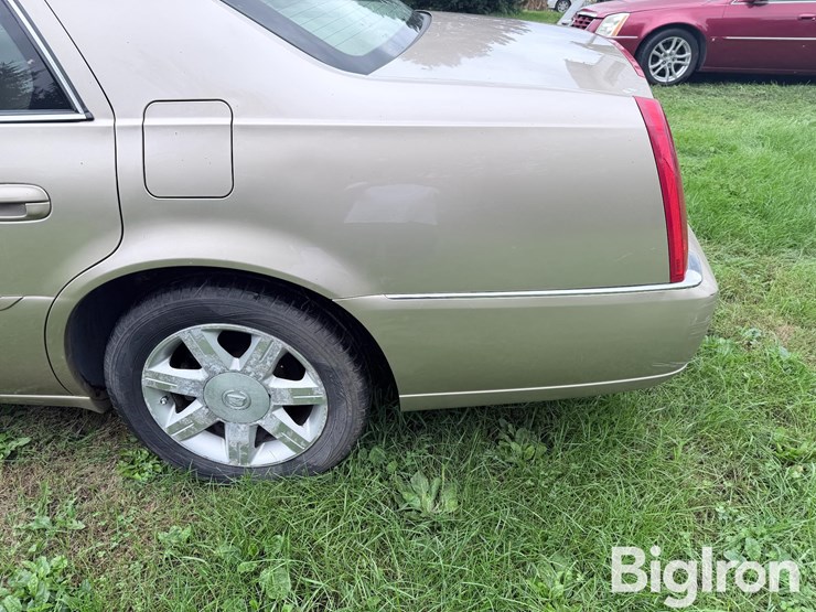 2006-cadillac-dts-luxury-1-sedan-image-12