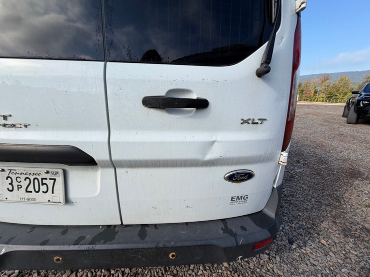 #4553-•-2015-ford-transit-connect-cargo-van-image-35