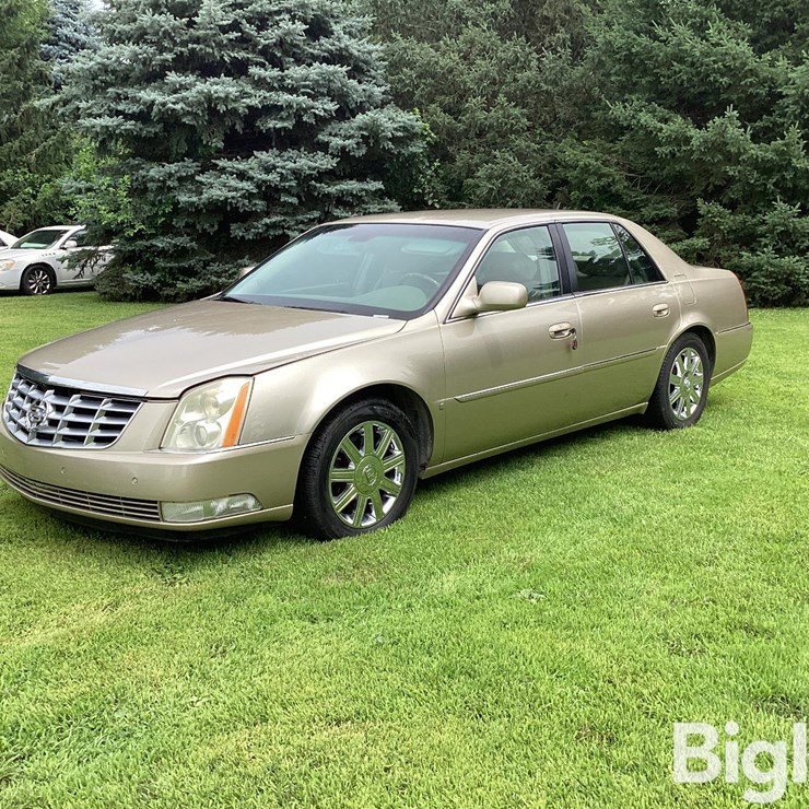 2006 Cadillac DTS 4 Door Sedan