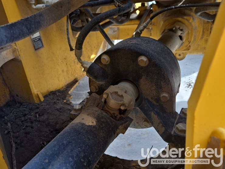 2008-john-deere-444j-image-37