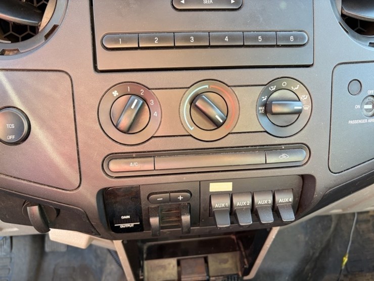 2008-ford-f450-image-31