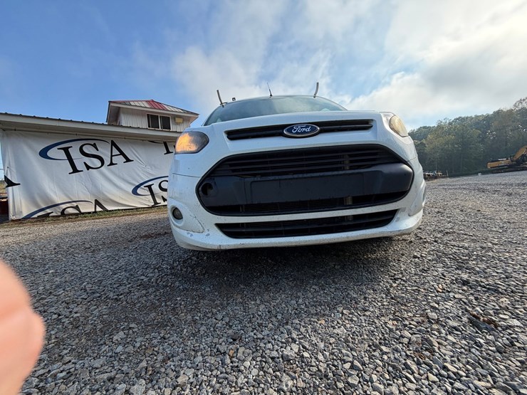 #4553-•-2015-ford-transit-connect-cargo-van-image-12