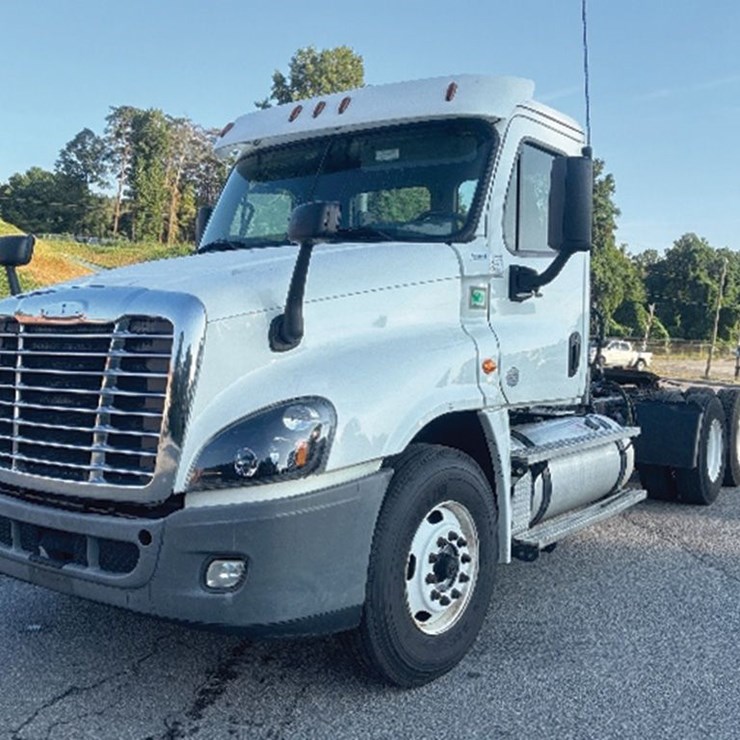 2020 FREIGHTLINER CASCADIA 125