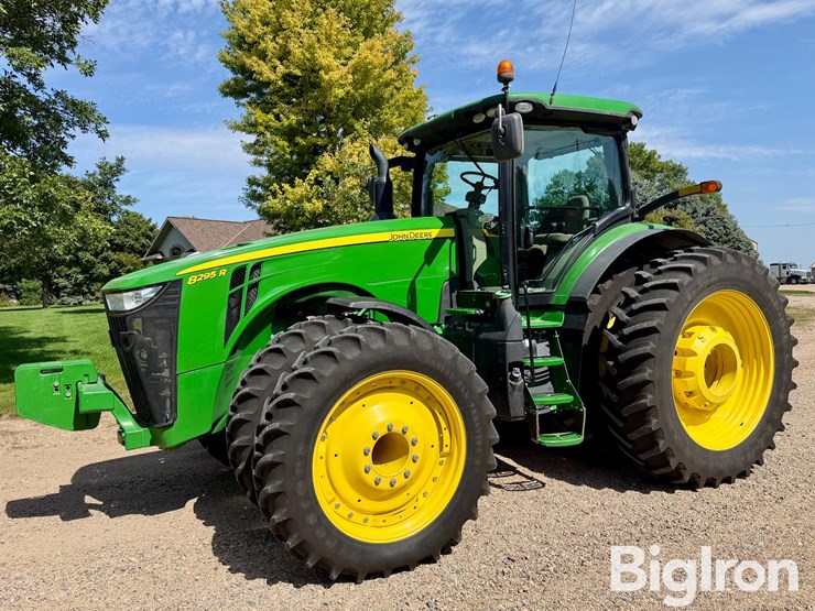2017-john-deere-8295r-mfwd-tractor-image-1