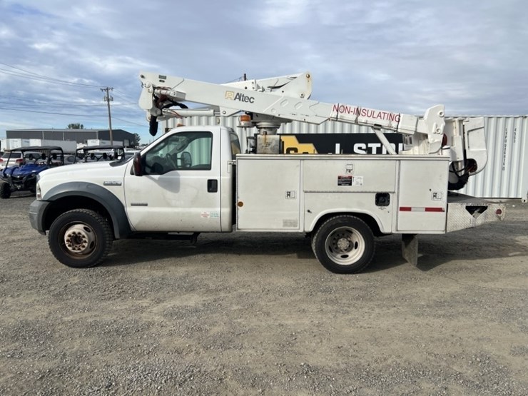 2006-ford-f550-image-11