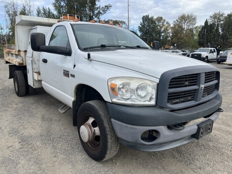 2007-dodge-ram-3500-image-2