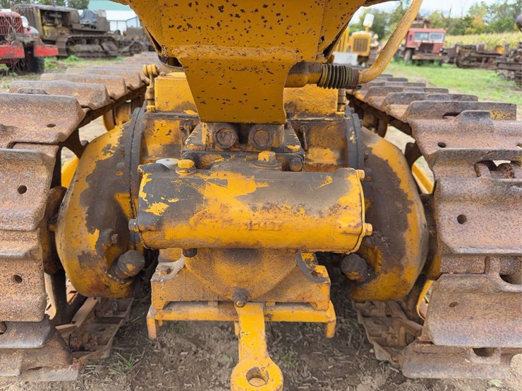 caterpillar-2-ton-image-33
