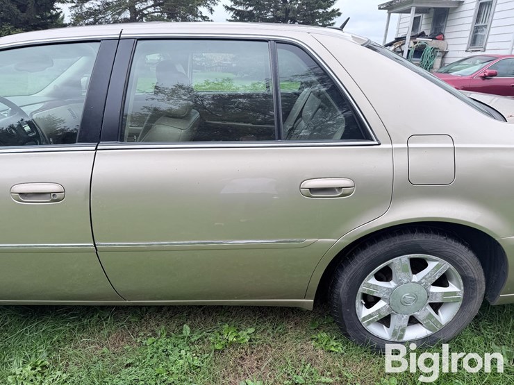 2006-cadillac-dts-luxury-1-sedan-image-11