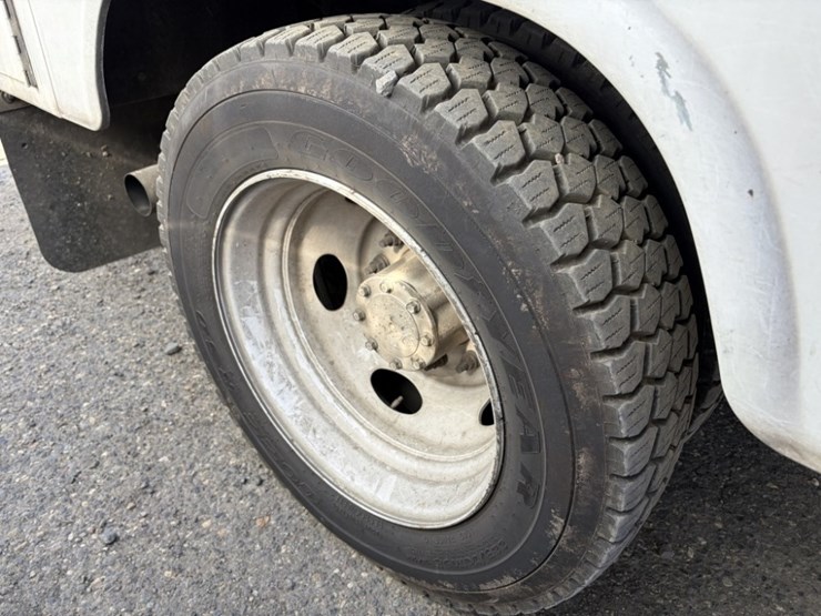 2006-ford-f550-image-26