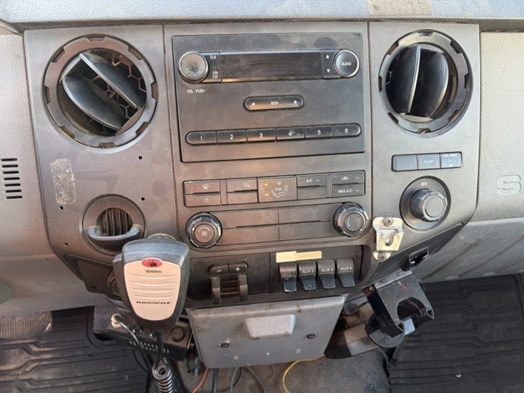 2011-ford-f350-image-45