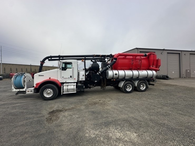 2014-kenworth-t800-image-1