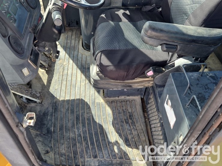 2008-john-deere-444j-image-64