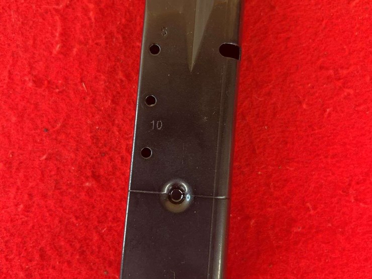 imi-desert-eagle-baby-eagle-.40-s&w-semiauto-pistol-image-19
