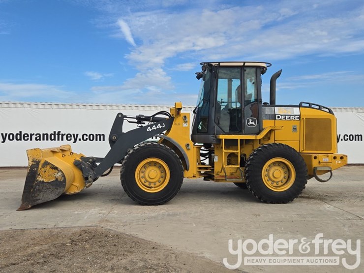 2008-john-deere-444j-image-2