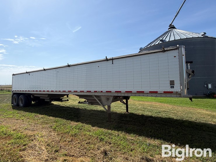 2014-wilson-dwh-500-43’-t/a-grain-trailer-image-4