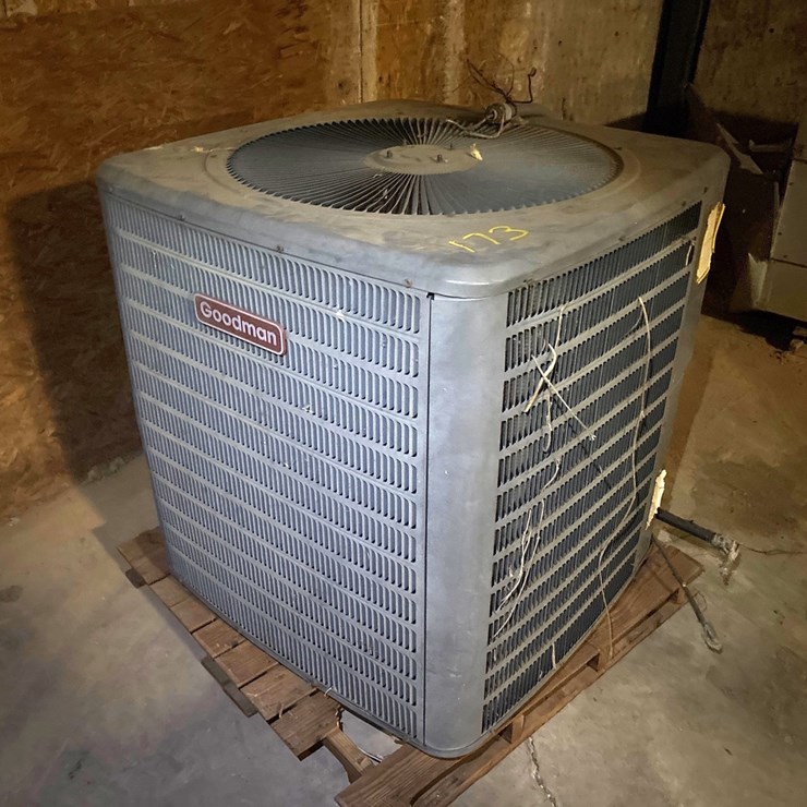 #173 • Goodman GSC130601BC Outdoor Air Conditioning Condenser Unit