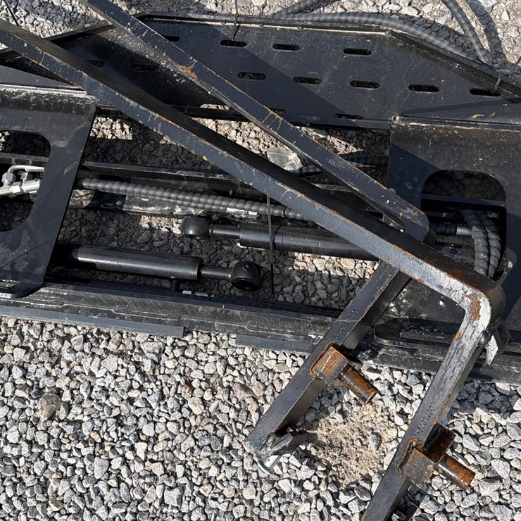 #685 • Skid Steer 48” Hydraulic Pallet Forks