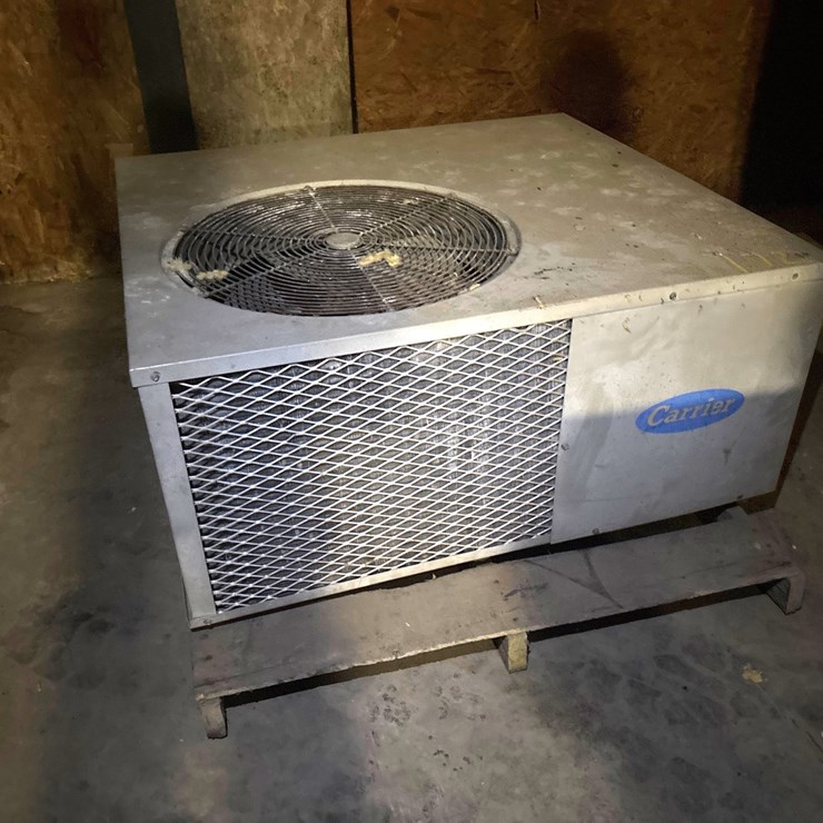 #172 • Carrier 50YM030310 Packaged Air Conditioning Unit
