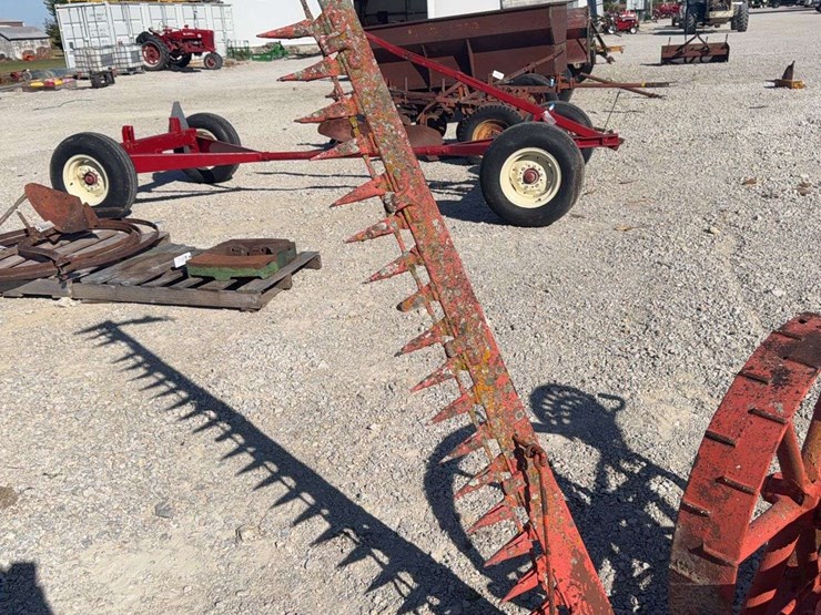 ih-mccormick-deering-sickle-bar-mower-image-6