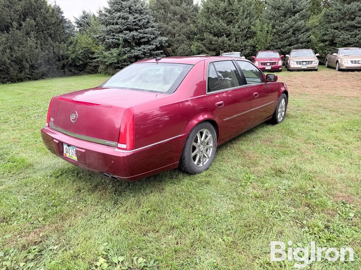 2007-cadillac-dts-performance-sedan-image-5