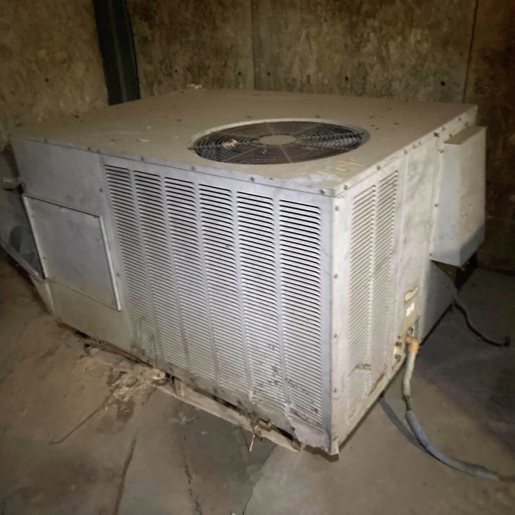 #174 • Goodman PGB036075-1 Packaged Heating and Cooling Unit