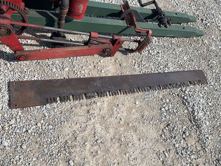 ottawa-drag-saw-image-21