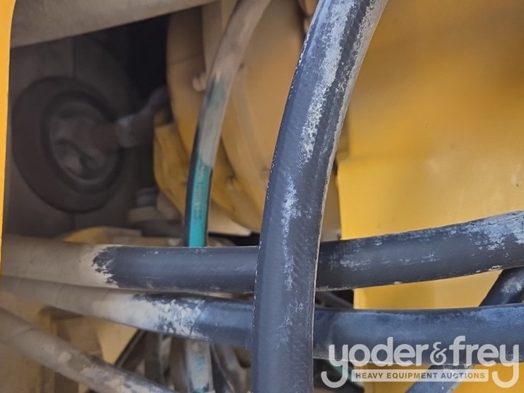 2008-john-deere-444j-image-43