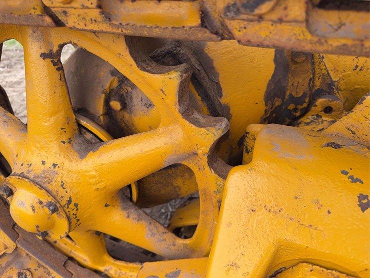 caterpillar-2-ton-image-31