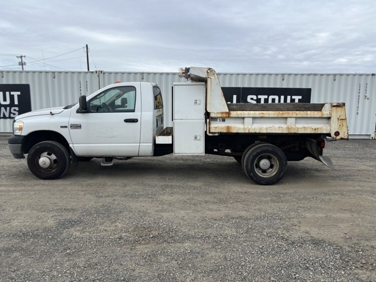2007-dodge-ram-3500-image-11