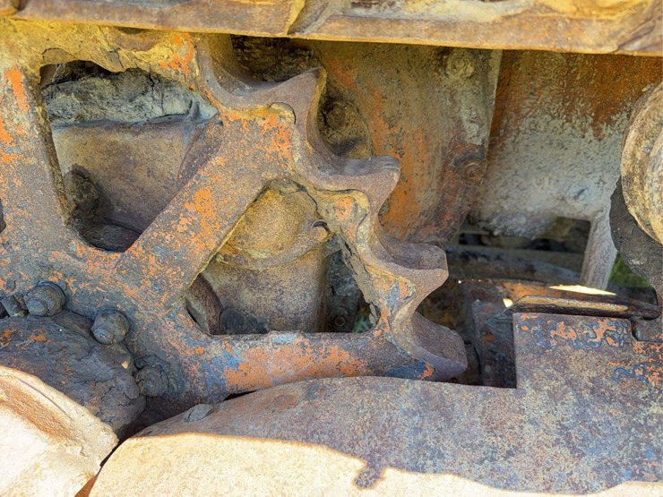 caterpillar-thirty-image-30