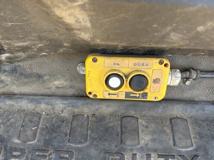 2011-ford-f350-image-31