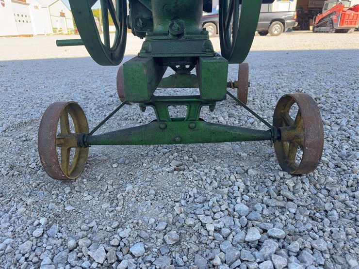 john-deere-112-image-22