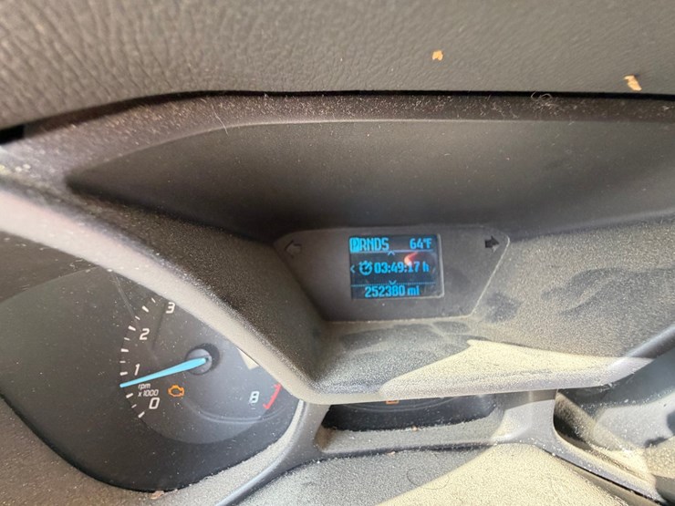 #4553-•-2015-ford-transit-connect-cargo-van-image-33