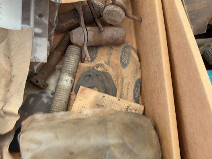ford-tractor-image-9