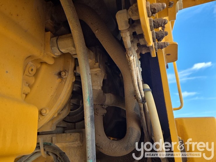 2008-john-deere-444j-image-32