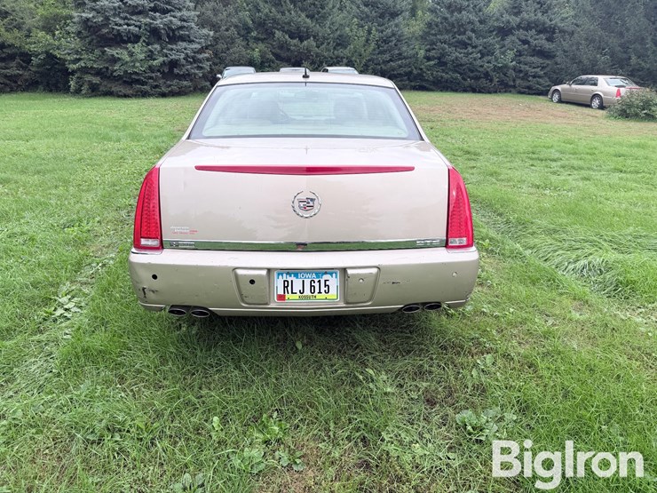 2006-cadillac-dts-luxury-1-sedan-image-6