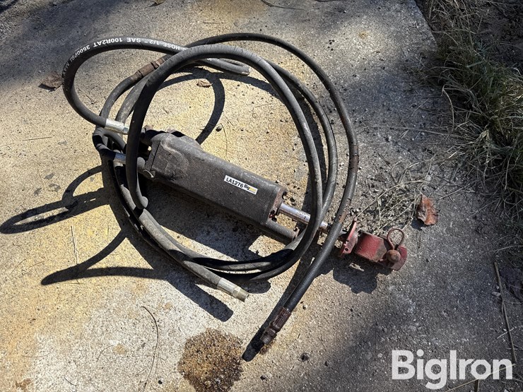 john-deere-1"-hydraulic-cylinder-image-1